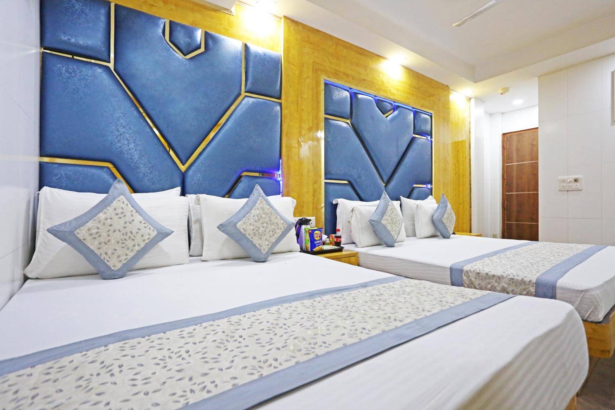 Hotel Preet Palace -5 Mints Walk From Nizamuddin Railway Station Neu-Delhi Exterior foto