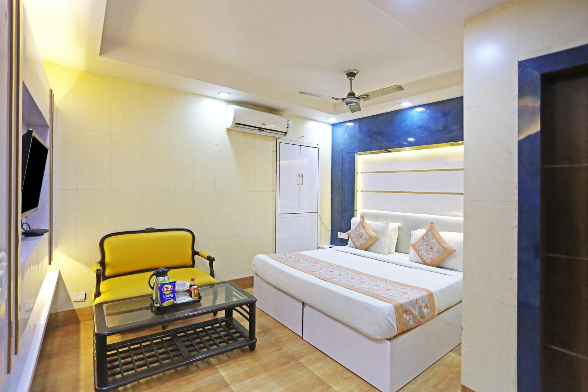 Hotel Preet Palace -5 Mints Walk From Nizamuddin Railway Station Neu-Delhi Exterior foto