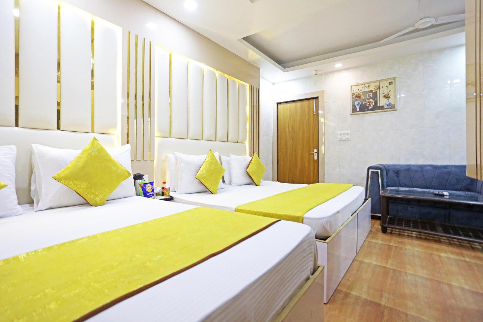 Hotel Preet Palace -5 Mints Walk From Nizamuddin Railway Station Neu-Delhi Exterior foto